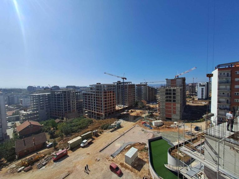 Pagat rrisin kostot e ndërtimit në tremujorin e katërt